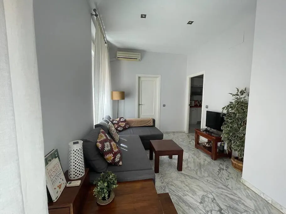J2 Apartment With Cathedral Views From Terrace Séville