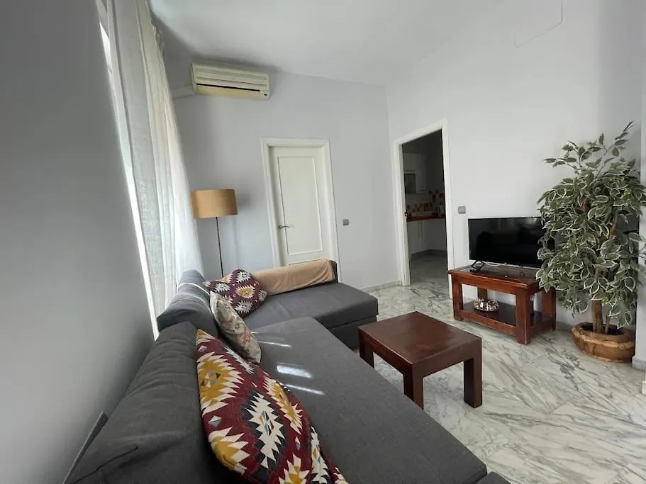 J2 Apartment With Cathedral Views From Terrace Séville